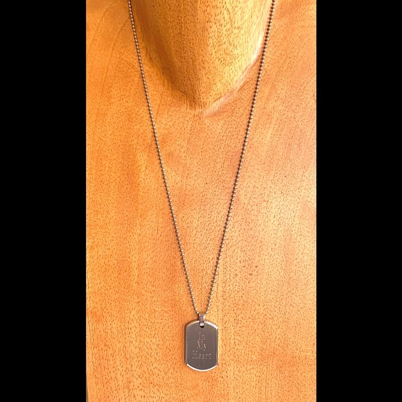LITMAN JEWELERS Men’s Stainless Steel Pendant/Chain Engraved “In My Heart” - Picture 10 of 11